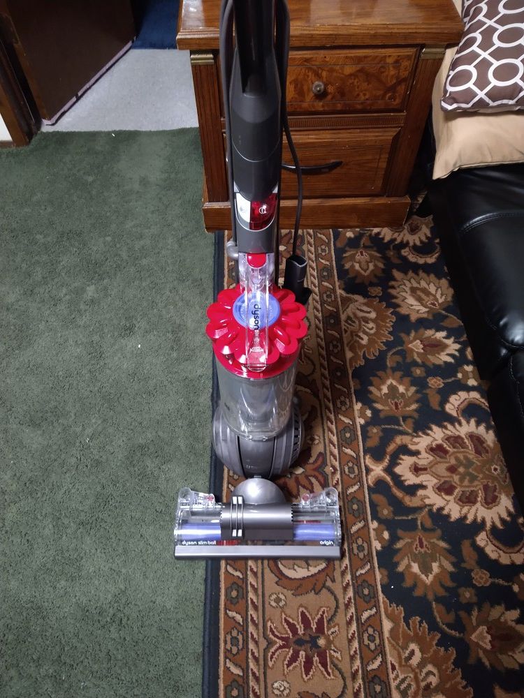 Dyson ball light almost new