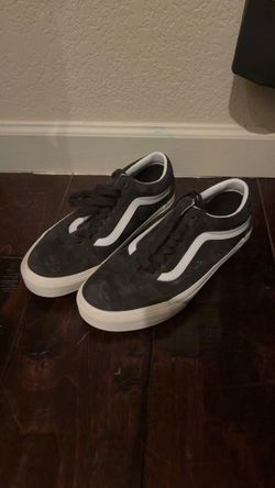 Vans Old Skool Suede Low-Top Sneakers