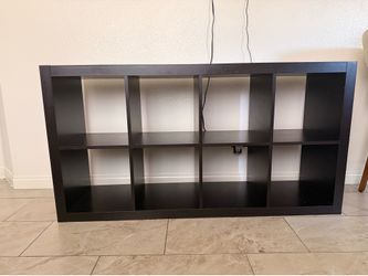 8 Storage Cubby