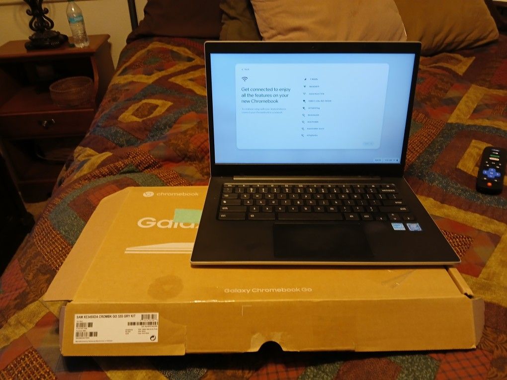Samsung Chromebook GO NEWish