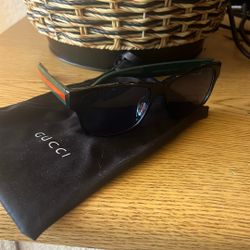 Gucci sunglasses 