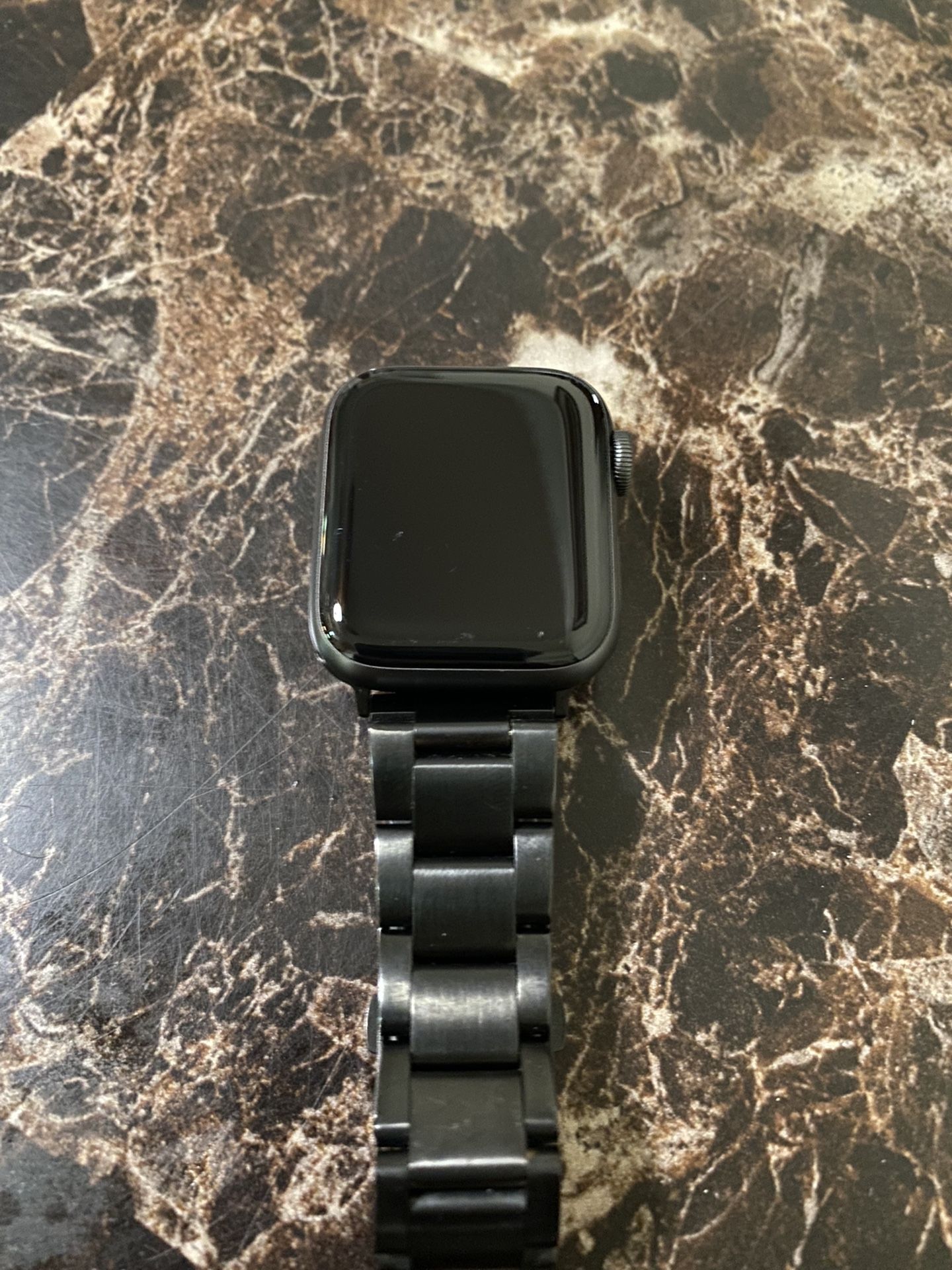 Apple Watch Series 4 LTE & Cellular