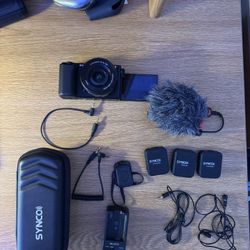 Sony Zve10 With 3 Mics ( Like New)