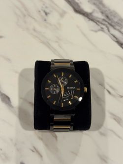 Bulova 98C124 Chronograph Modern Futuro Watch