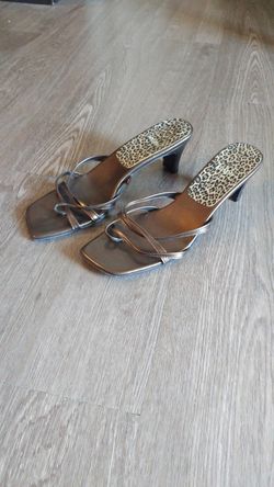 Women's heels / dress shoes