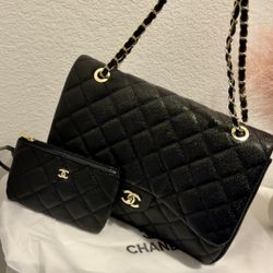 Jumbo Beautiful Black And Gold Bag 🖤