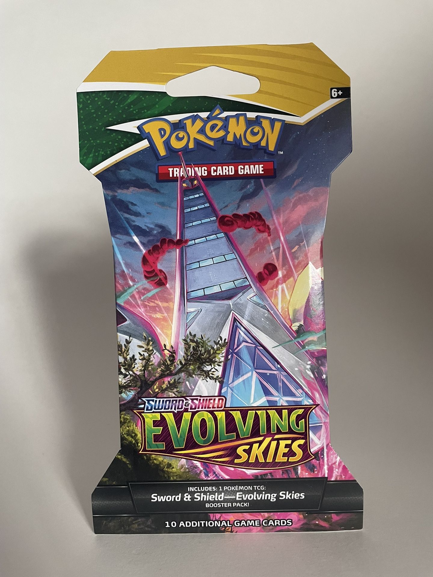 Pokemon TCG: Evolving Skies booster