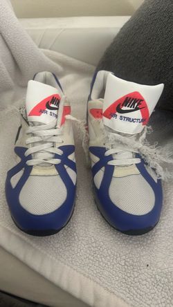 Nikes men’s tennis shoes