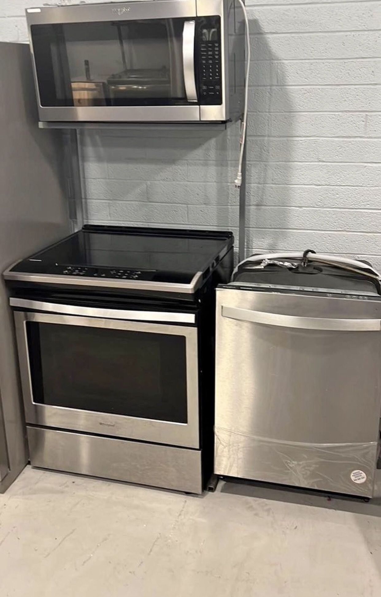 Stainless Steel Kitchen Appliances Set with Induction Stove 