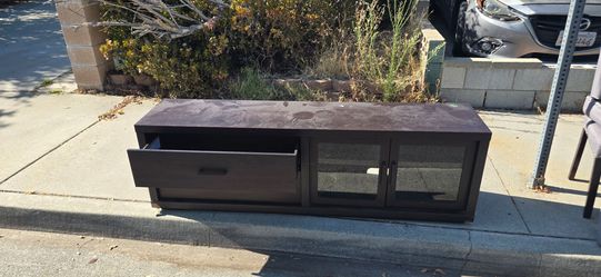 Tv stand