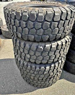 35X12.50/20 iroman Selling a set of 4 tires in excellent condition 🫡