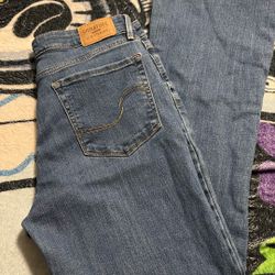 Signature Levi Strauss Mid Rise Bootcut Size 8 Short