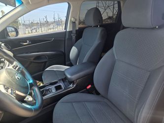 2020 Kia Sorento S