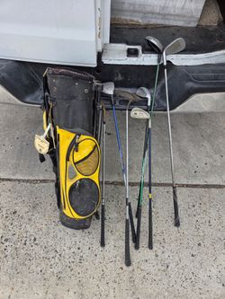 Child Size Golf Clubs and Bag