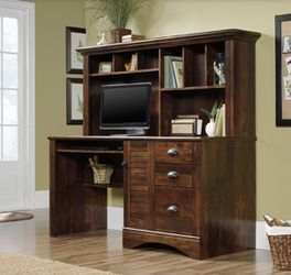 Computer Desk With Hutch