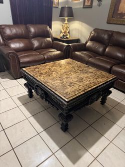 1 Marble coffe table and two marble corner table
