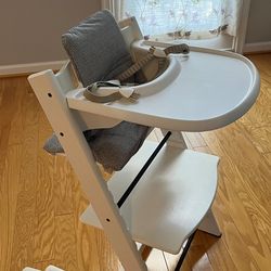 Stokke Tripp Trapp High Chair White w Cushion
