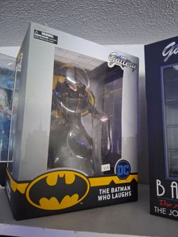 DC Gallery The Batman Who Laughs Figure