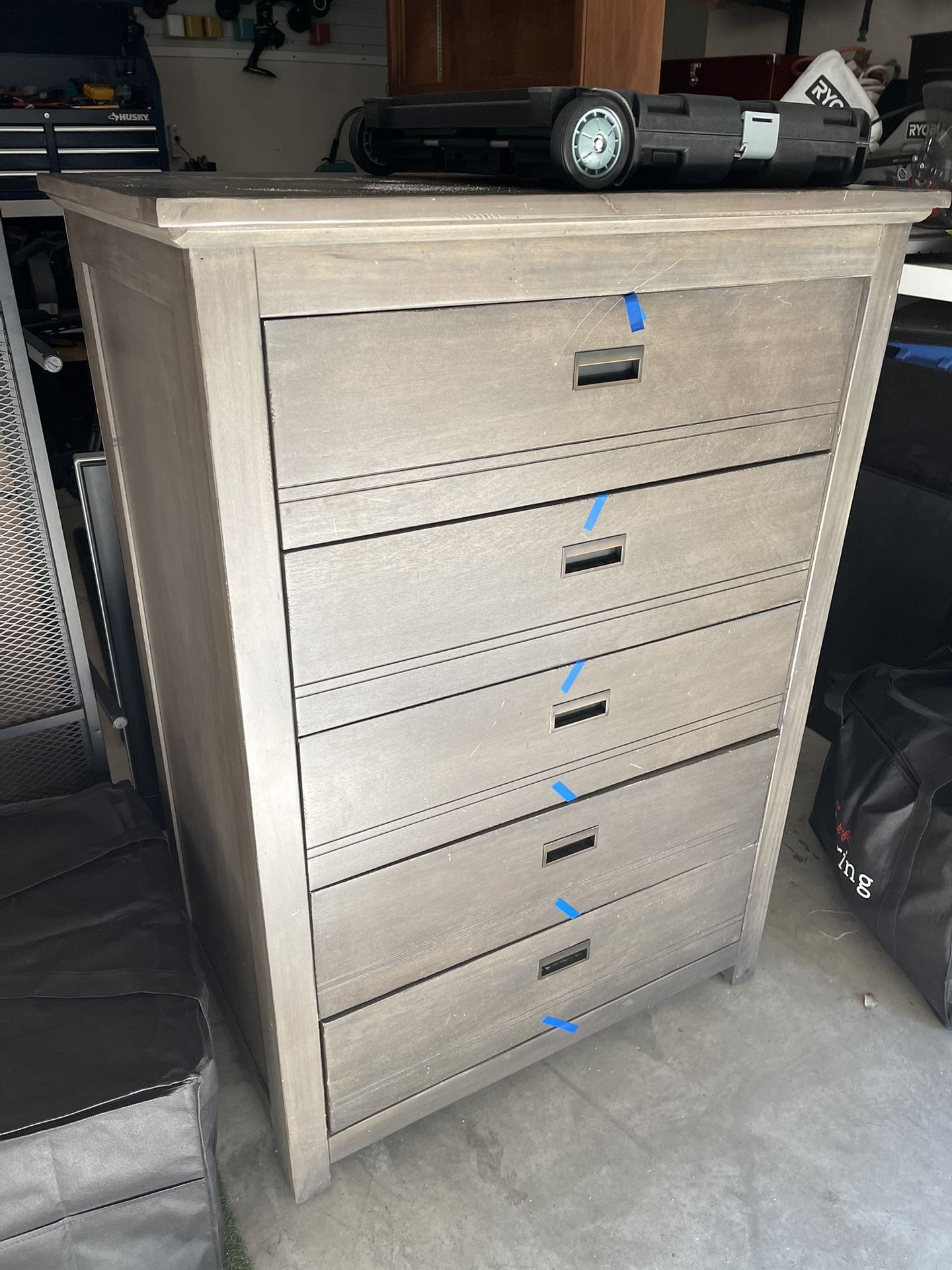 DRESSER🔹OFFICE FURNITURE BUSINESS MATERIALS