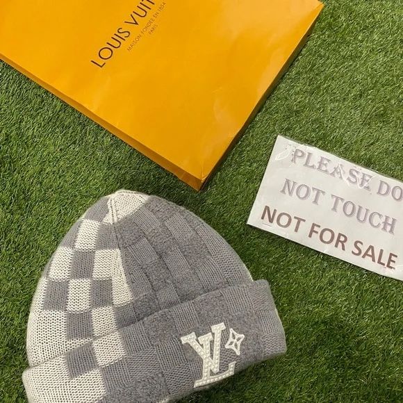 LV Crush Damoflage Pearls Beanie