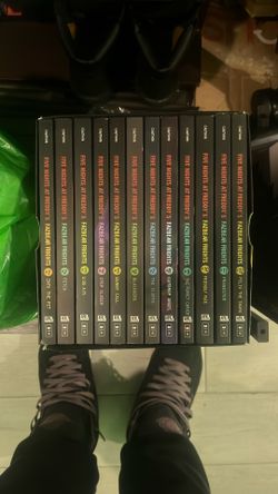 Five Nights At Freddy’s Box Set 1-12
