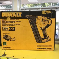 Dewalt 15 Ga Angled Finish Nailer Kit 