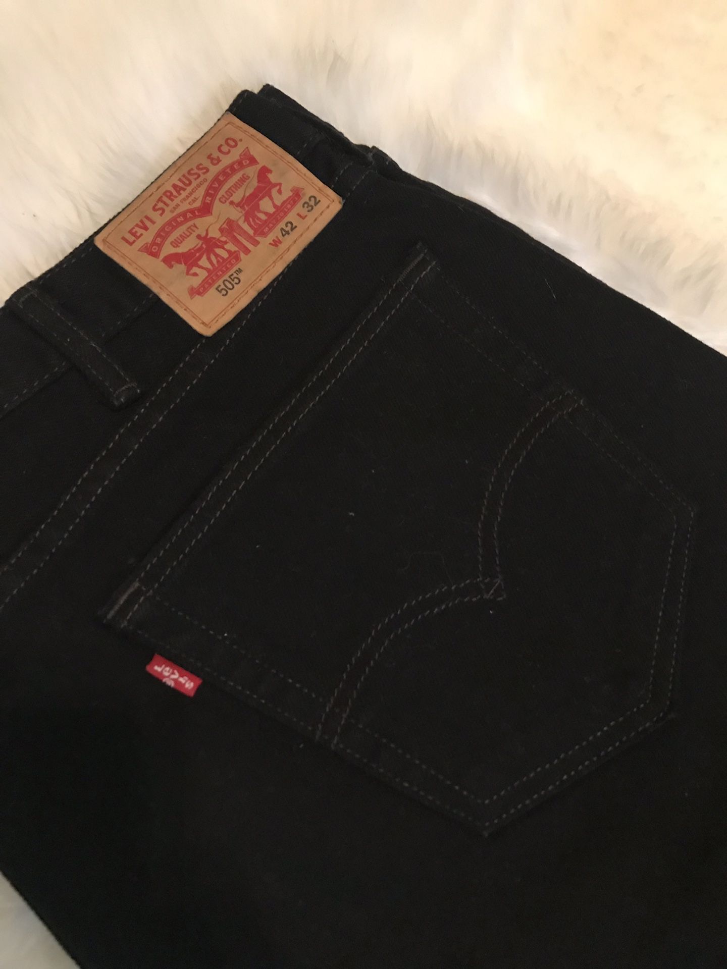 Black Levi’s Jeans 505’s