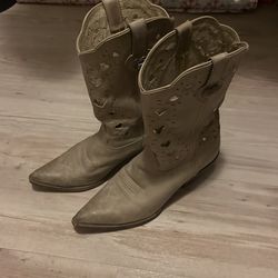 Durango Size 9M…bone color