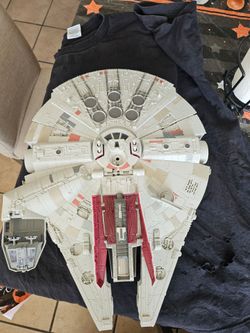 Star Wars Millennium Falcon Large Toy Ship