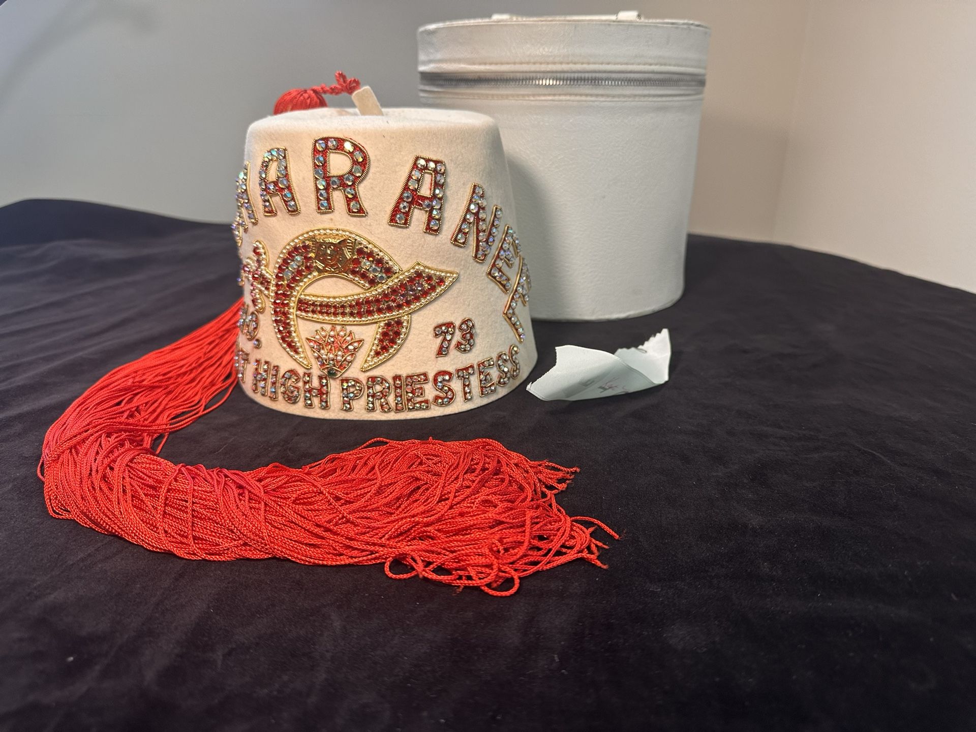 Vintage Maharanee No. 73 Past High Priestess Fez Hat w Case 1992-93