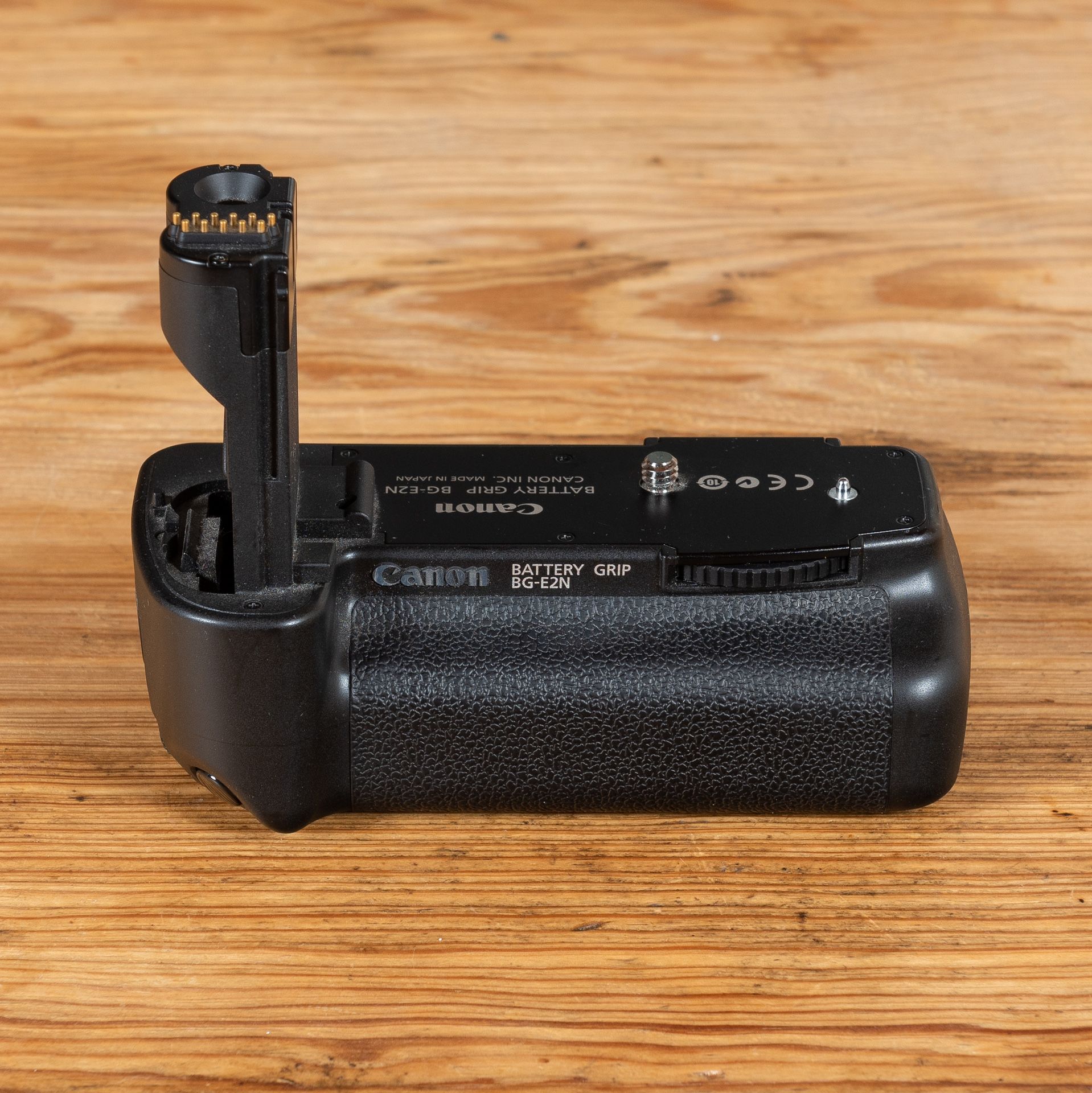 Canon BG-E2N Battery Grip For 20D 30D 40D 50D Digital SLR Cameras