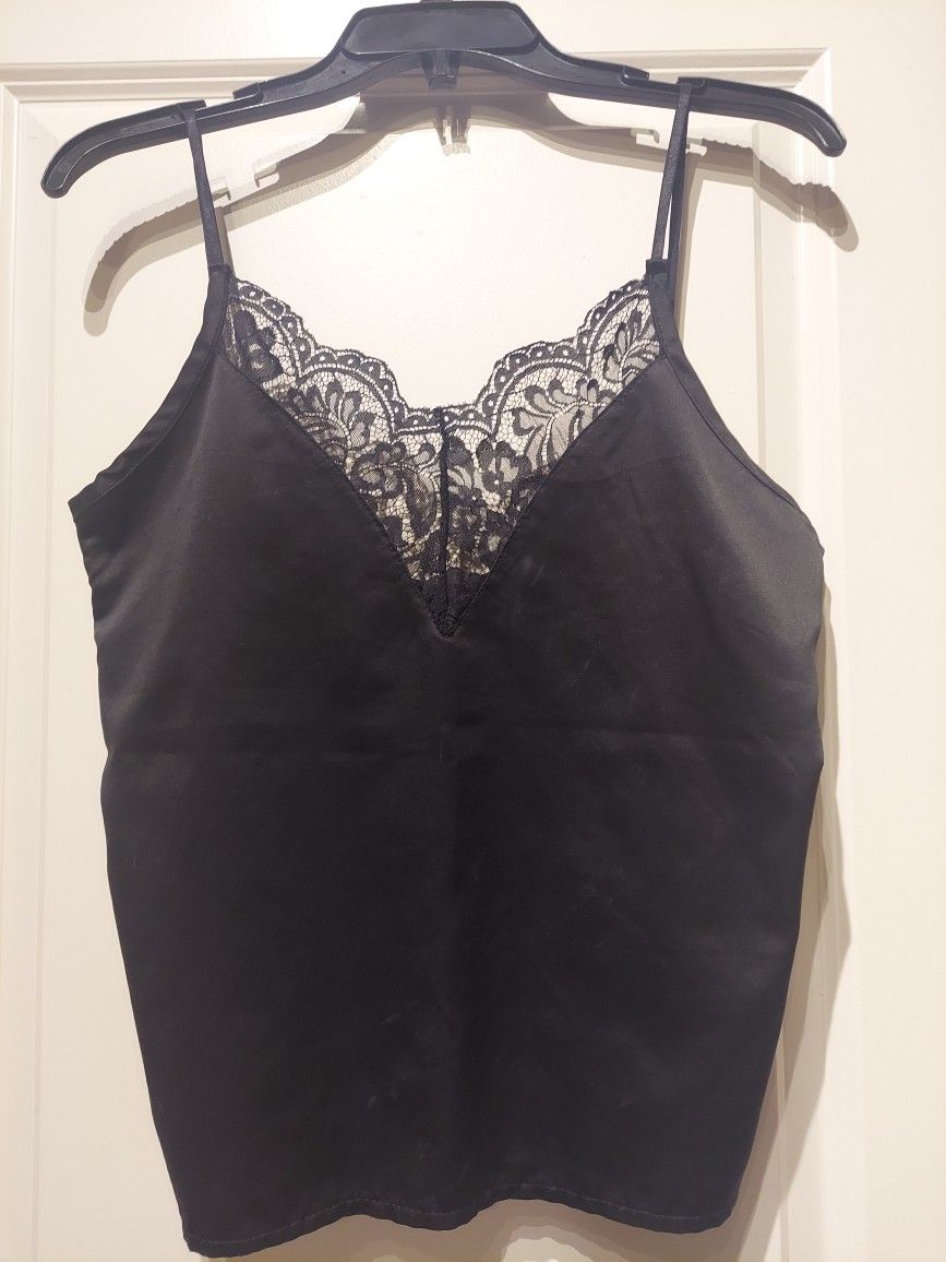 LACE CAMI SATIN TOP