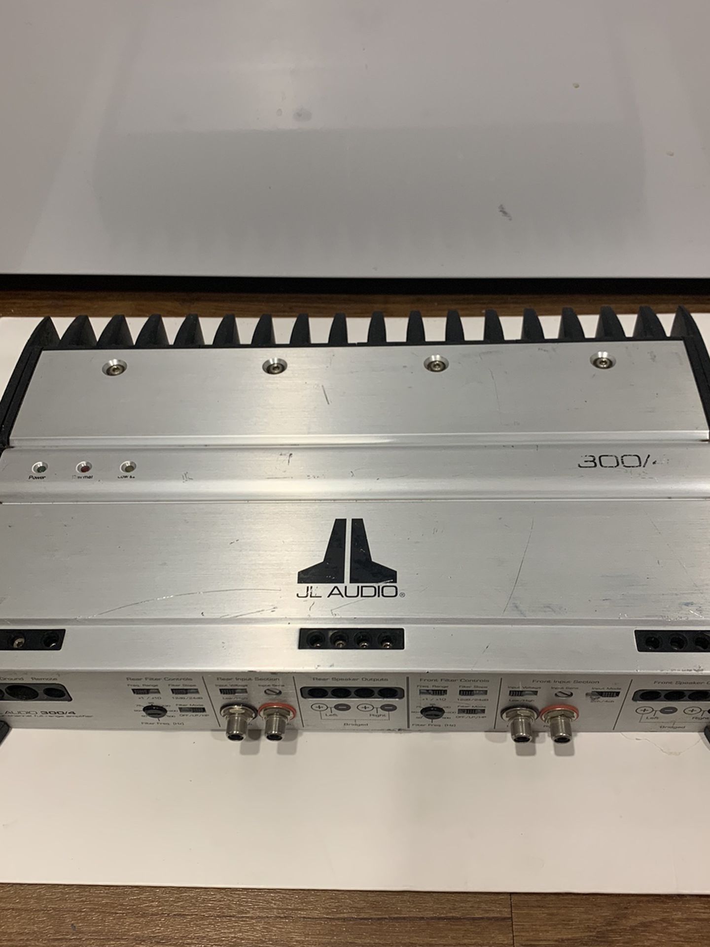 JL Audio 300/4 Amplifier