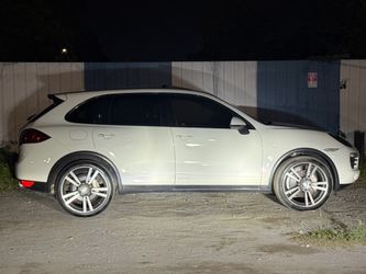 20 inch staggered porsche cayenne or panamera rims with tyre