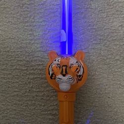LED Zoo Animal Tiger Light Up Flashing Toy Sword 1Pc Safari Themed Party 28in