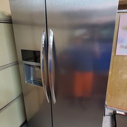 Frigidaire Gallery 22.2 Cu. Ft. Counter-Depth Side-by-Side Refrigerator Fridge