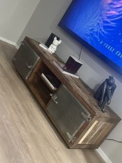 Craftsman Tv Console