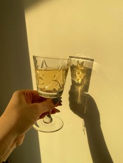 Set Of 2 Gorgeous Vintage Starburst Glasses