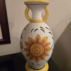 Beautiful Ceramic Decorative Vase