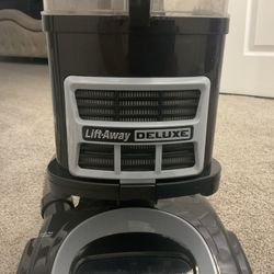 Shark Navigator Lift Away DLX Vacuum With Extended Reach 