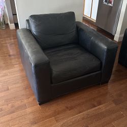 Room and Board Metro Leather Chair