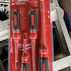 Milwaukee  Screwdriver Insulate 