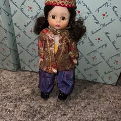 VINTAGE Madame Alexander Turkey girl in purple & red metallic outfit 