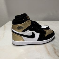 Jordan 1 high NRG gold top