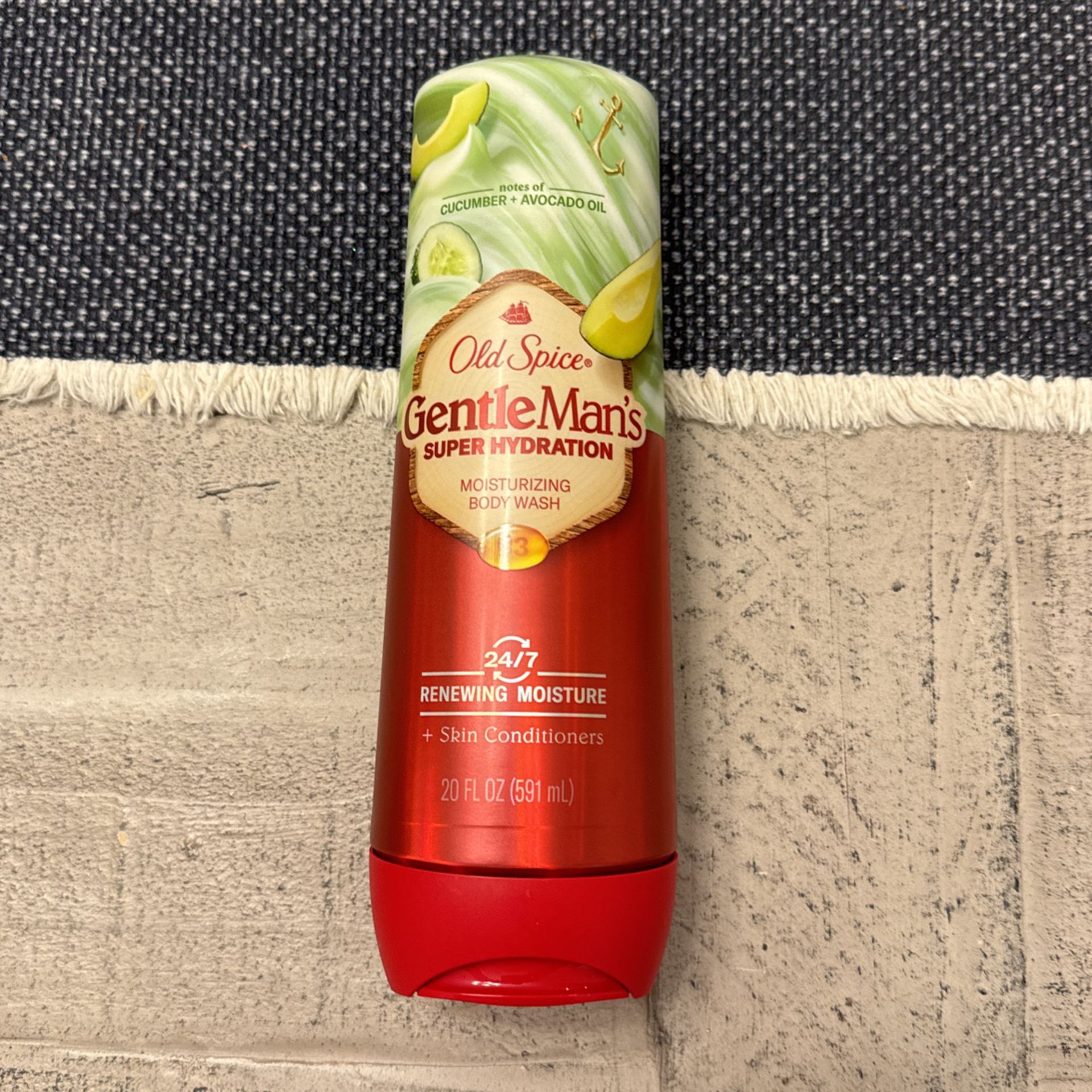 Old Spice GentleMan’s Blend Super Hydration Body Wash, Cucumber Avocado Oil, for All Skin Types, 20oz