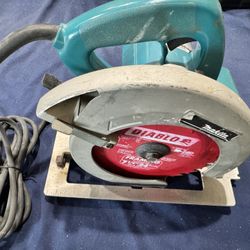 Makita Circular Saw 7 1/4”