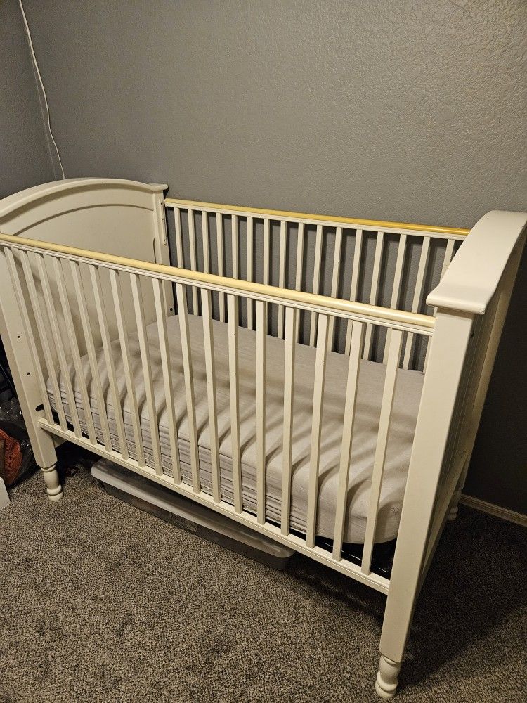 Pottery Barn Crib And Changing Table