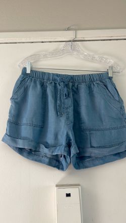 Ladies shorts size large