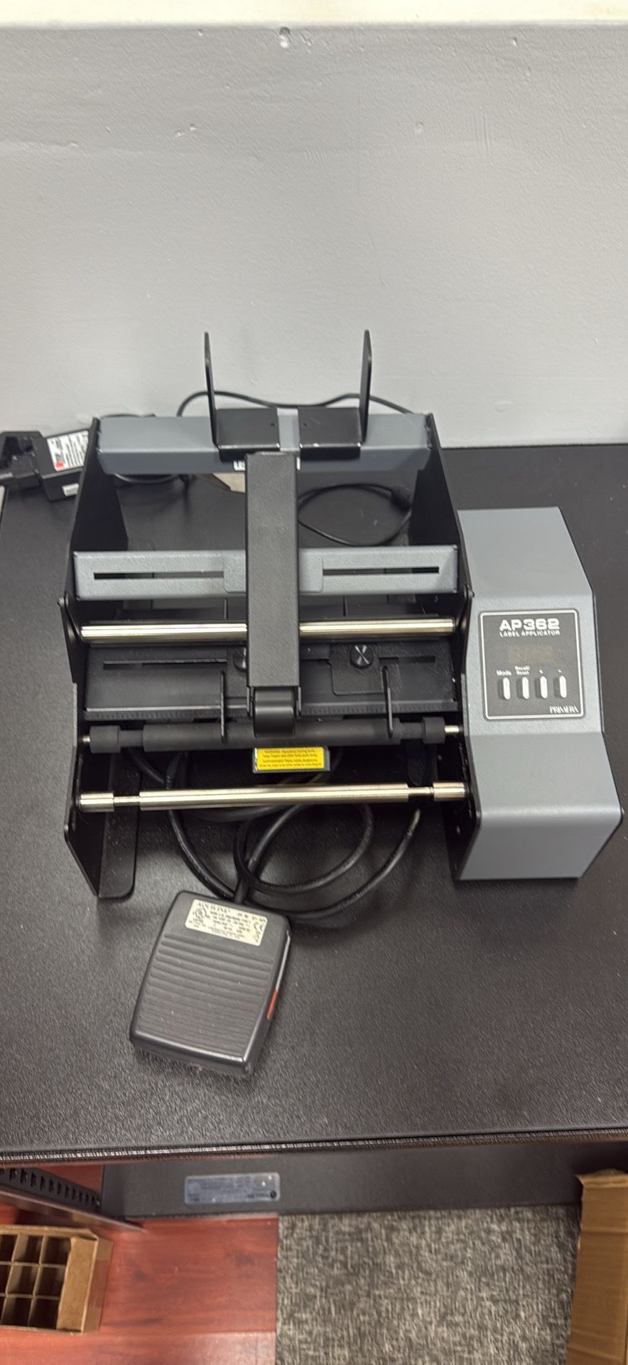 Primera Label Applicator