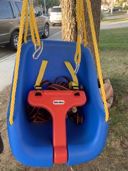 Baby swing with hookups